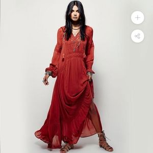 ‘Esther’ Embroidered Long Sleeve Maxi Dress